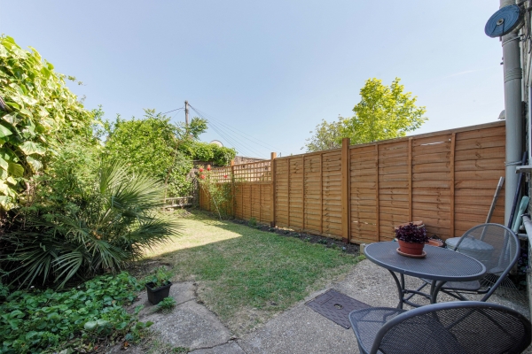 Floor Plan Image for 2 Bedroom End of Terrace House for Sale in Woodlands Park Road, Turnpike Lane