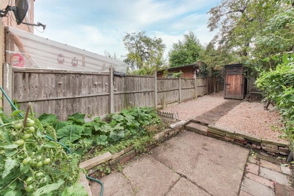 Floor Plan Image for 1 Bedroom Ground Flat for Sale in Sydney Road, Harringay Ladder