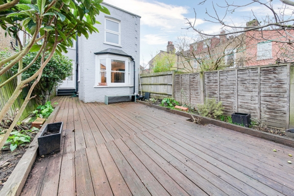 Floor Plan Image for 3 Bedroom End of Terrace House for Sale in Effingham Road, Harringay Ladder